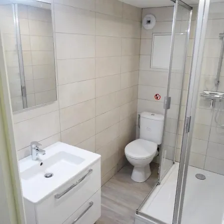 T3 Neuf 52m2 4 Personnes Avec Jardin, Menage Inclus, Local Velo